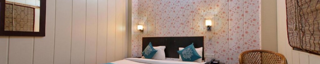 Двухместный номер Classic двуспальная кровать в OYO 8988 Radha Krishna Guest House