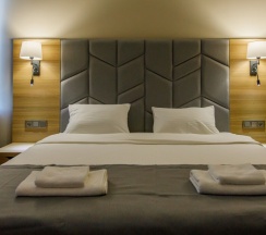 Двухместный номер Стандарт с видом на море двуспальная кровать в Афалина