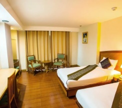 Двухместный номер Superior 2 отдельные кровати в NH Elegant Hotel