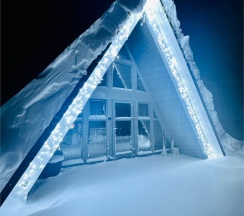 (1А) А-Frame 4x в Черногория на Родниковой