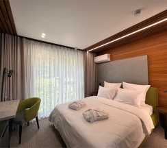 Люкс Двухуровневый (6-ти мест.) в Luxor Resort