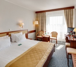 Стандарт с двуспальной кроватью ( Отель Вега, Измайловское шоссе 71, 3В) **** в Фаворит Вега