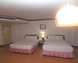 Трёхместный номер Deluxe в Florida Hotel