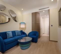 ДЖУНИОР СЮИТ СТИХИЯ ВОДЫ в Ostrova