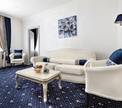 Клаб Сьют в GRAND HOTEL OKA Premium