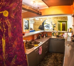 Кровать в общем номере в Loco Hostel