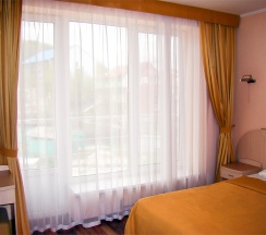 Стандарт трёхместный с балконом в Синее море