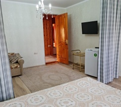 Комфорт четырехместны с балконом в У Валентины