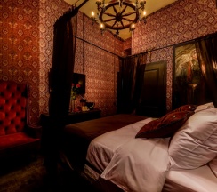Граф Дракула в Mysterio hotel