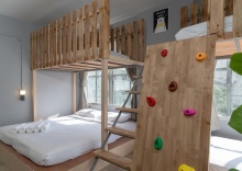 Семейный коттедж в Arch39 Minimal Art & Craft Hotel