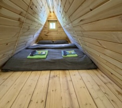 A-frame улучшенный 3-х местный с душем и санузлом в Зеленый колобок