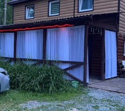 Коттедж в Алёнушка