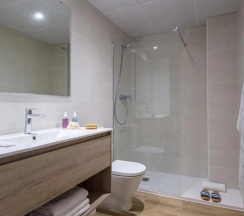 Трёхместные апартаменты Superior в Apartamentos California