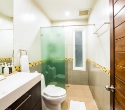 Люкс в Отель The Oriental Beach Pearl