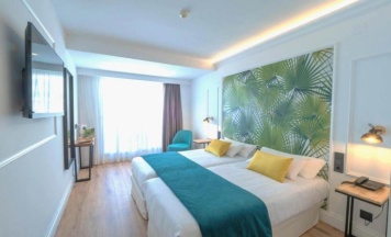 Двухместный семейный номер Superior двуспальная кровать в Отель Acapulco