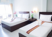 Двухместный семейный номер Standard двуспальная кровать в Patong Moon Inn Guesthouse