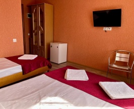 Улучшенный номер (на третьем этаже) в Адель