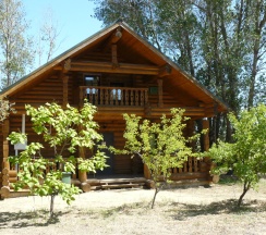 Коттедж с балконом и с красивым видом из окна в Поплавок на Ахтубе