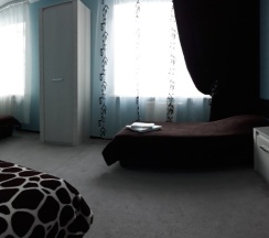 Трехместный номер с тремя одноместными кроватями в Люксембург