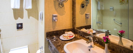 Трёхместный номер в Hawaii Caesar palace Hotel & Aqua Park