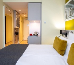 Двухместный номер Comfort двуспальная кровать в Leonardo Hotel Berlin Mitte