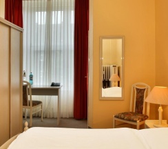 Двухместный номер Economy двуспальная кровать в Hotel Bellmoor Im Dammtorpalais