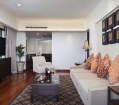 Двухместный люкс Riverfront Anantara (двуспальная кровать) в Anantara Riverside Bangkok Resort