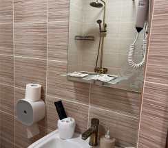 Люкс с панорамным видом на горы в Шатун