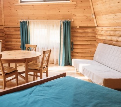 Аил в Таналтай