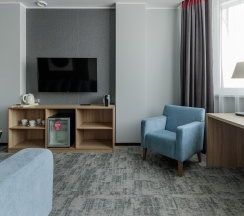 Люкс в Ramada by Wyndham Yekaterinburg Hotel&Spa
