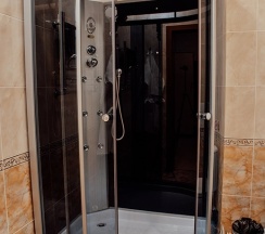 Стандартный номер с балконом в Brothershotel.ru