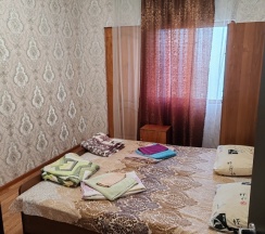 Трёхместный номер Deluxe с балконом и с видом на море в У Андрея и Анны