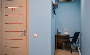 1 номер Двухместный с одной двуспальной кроватью без окна в Red apple