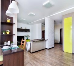 Апартаменты с 2 комнатами с балконом и с красивым видом из окна в Andora-apart
