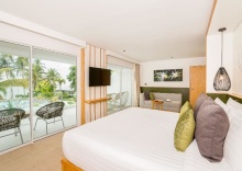 Номер Standard beachfront в La Vida Samui