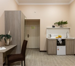 Улучшенный номер с 1 кроватью в Номера на Пирогова