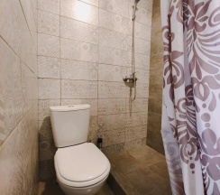 Номер комфорт улучшенный с 1 двуспальной кроватью в Гравитация