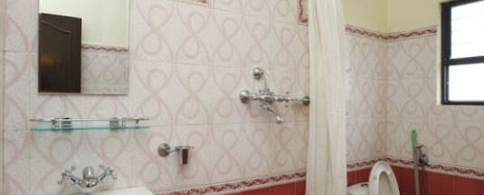 Семейный номер Standard с балконом в Butterfly Lodge