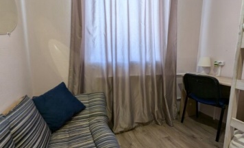Кровать в женском двухместном номере в Maestro Hostel