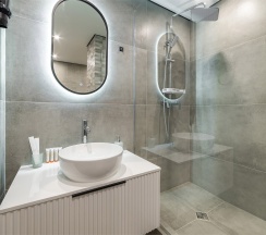 Апартамент с диваном в Булгаков by Sateen group