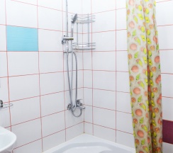 Кровать в общем номере (женский номер) в Мтм