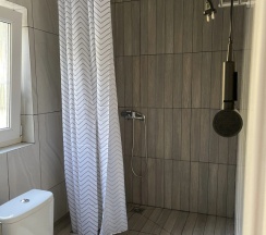 Четырёхместный номер Comfort с балконом в Regan