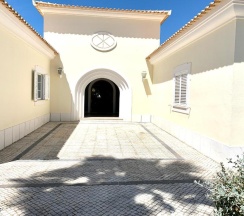 Вилла в Magellan House