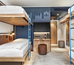 Четырёхместный номер Comfort в H2 Hotel München Olympiapark