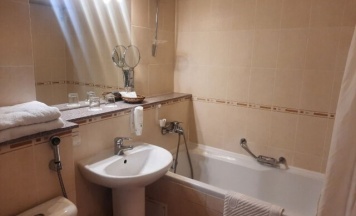 Стандартный номер с 2 кроватями в Golden Hotel