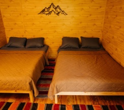 Четырёхместный номер Стандартный с видом на горы в Чинолык