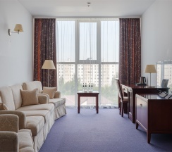 Стандарт улучшенный двухкомнатный в Marins Grand Hotel Астрахань