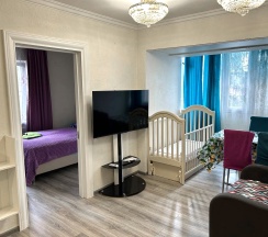 Квартира в Апартаменты на микрорайон Центральный, улица Юных Ленинцев, 9