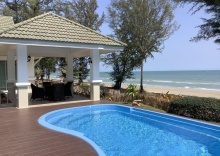 Вилла с 2 комнатами beachfront в Seapine Beach Golf and Resort Hua Hin