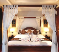 Pool Villa Thai Style с 4 спальнями в Вилла Kata Sea View